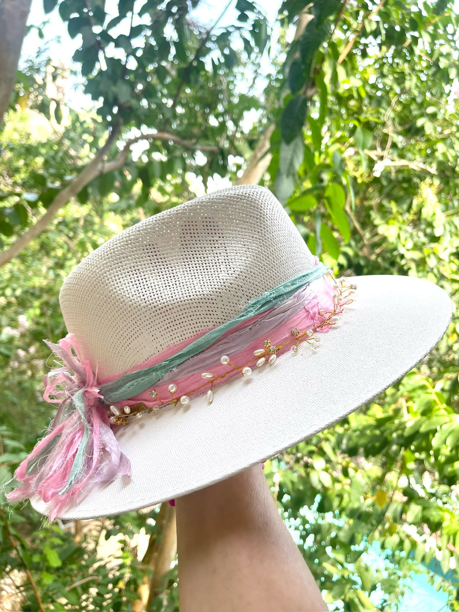Darya Perle Pink Hat